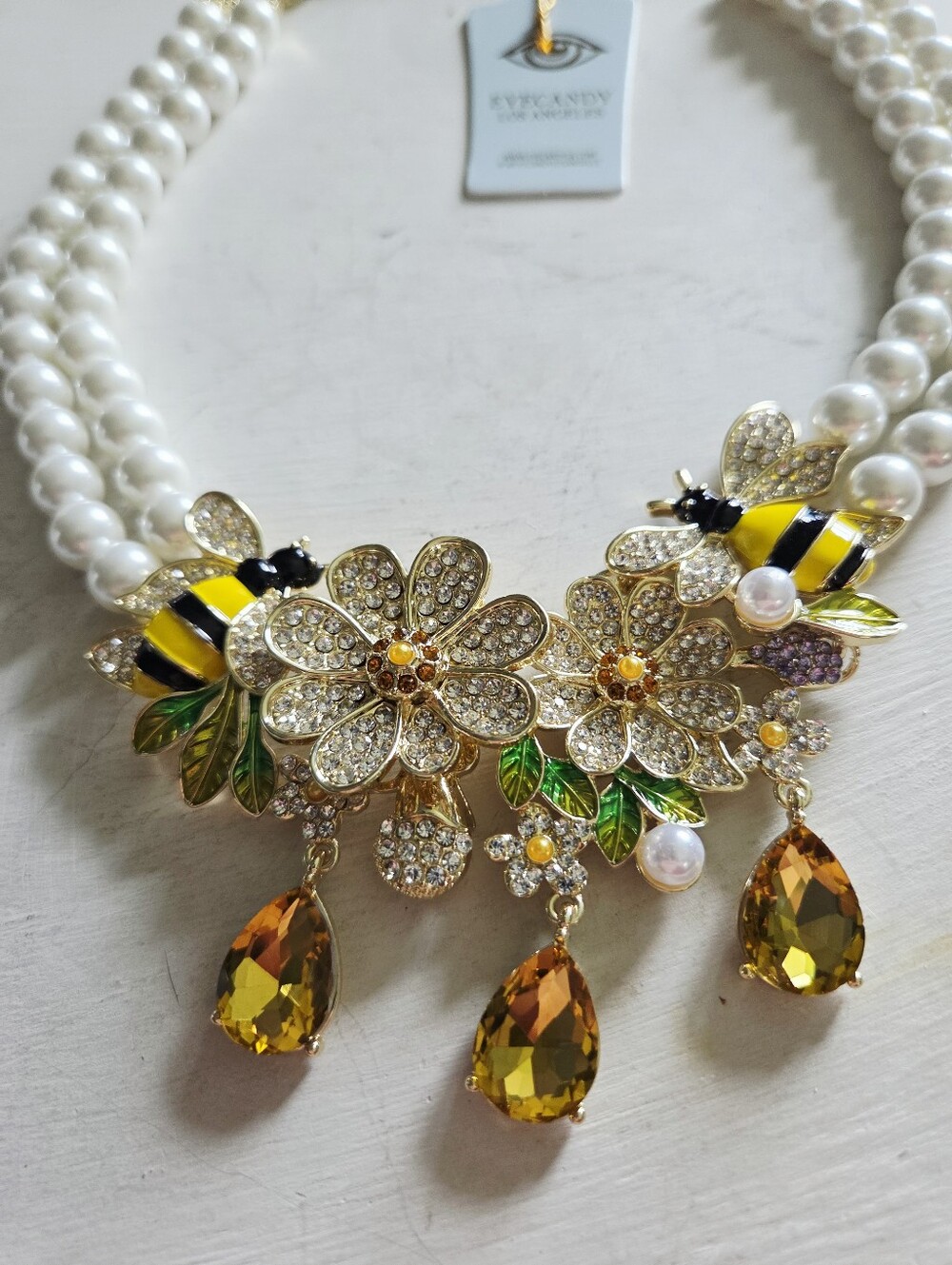 NWT Eye Candy Bumblebee Pearl Necklace